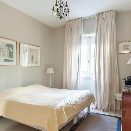 In With Balcony Terrace *