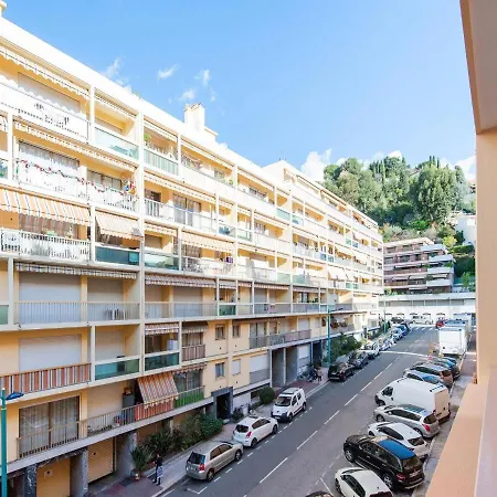 Appartement In With Balcony Terrace