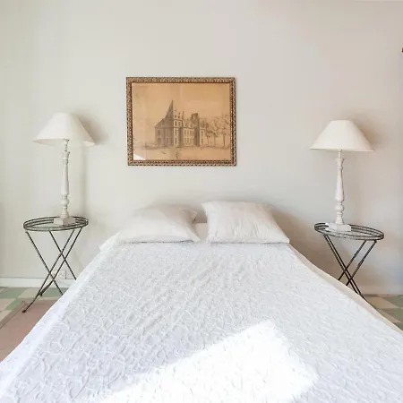 In With Balcony Terrace *